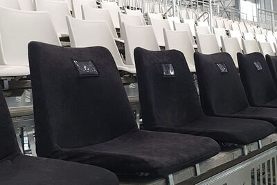 Bender bietet Planung, Herstellung, Vermietung und Verkauf von Tribünen, Bühnen und Stadien310