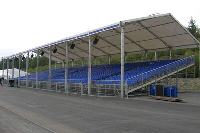 Bender Tribünen, Bühnen, Stadien, Podeste und Zubehör zum Mieten oder Kaufen295