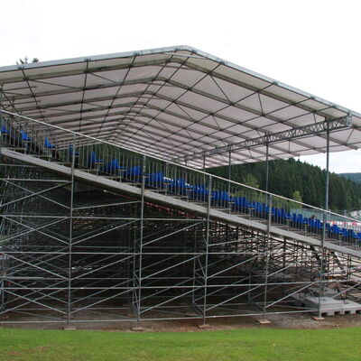 Bender Tribünen, Bühnen, Stadien, Podeste und Zubehör zum Mieten oder Kaufen284