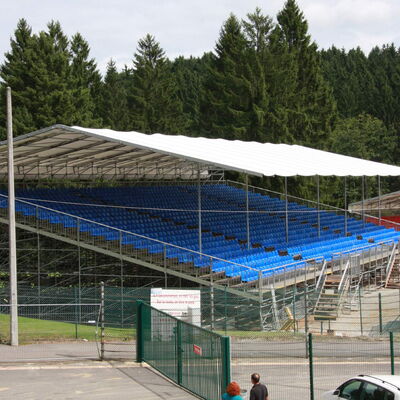 Bender Tribünen, Bühnen, Stadien, Podeste und Zubehör zum Mieten oder Kaufen283